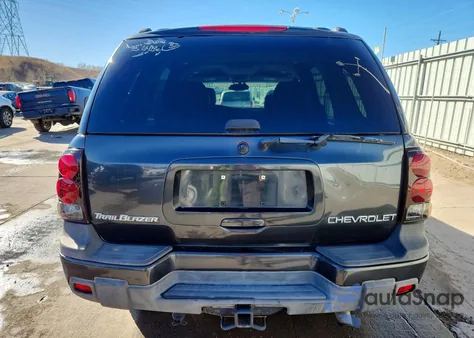 2004 Chevrolet Trailblazer Ls z USA, uszkodzony, nr VIN 1GNDT13SX42407188